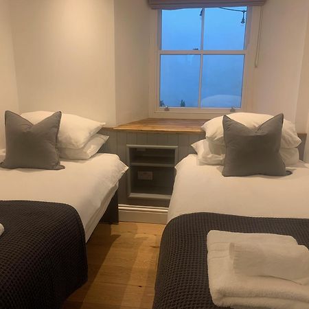 Georgian Holiday Apartment In Боскасл Екстер'єр фото