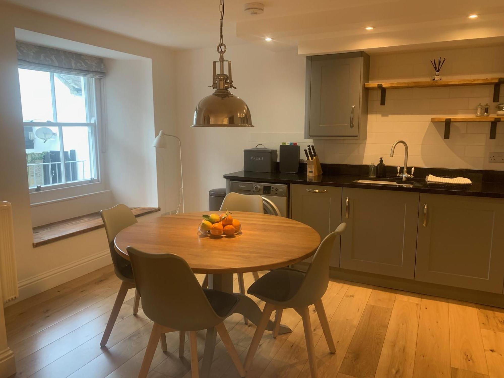 Georgian Holiday Apartment In Боскасл Екстер'єр фото